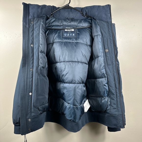 Abercrombie & Fitch Ultra Down Puffer Faux Fur Hooded Jacket Sz Small Navy Blue - Picture 3 of 6